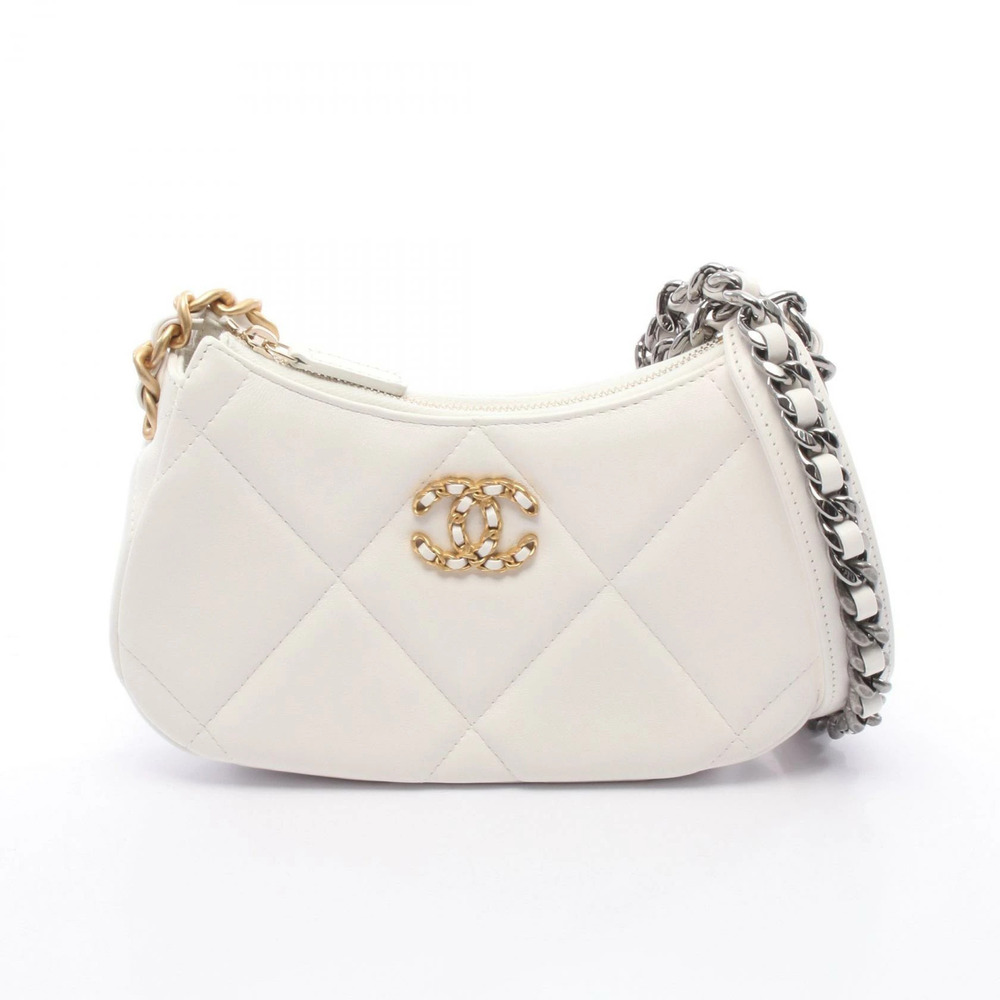 Chanel Matelasse Hobo Shoulder Bag Leather White